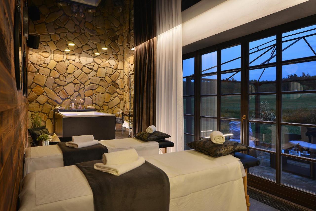 Rezidence Pihel Hotell Nový Bor Exteriör bild