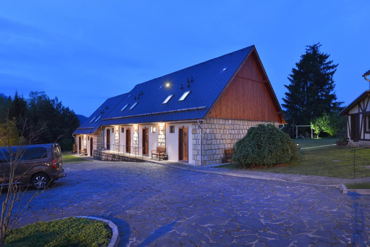 Rezidence Pihel Hotell Nový Bor Exteriör bild