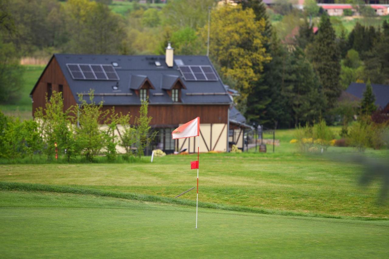 Rezidence Pihel Hotell Nový Bor Exteriör bild