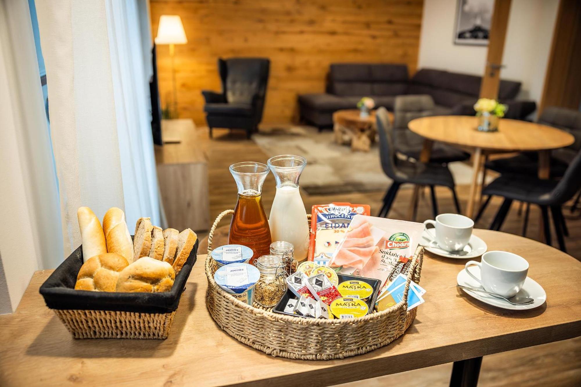 Rezidence Pihel Hotell Nový Bor Exteriör bild